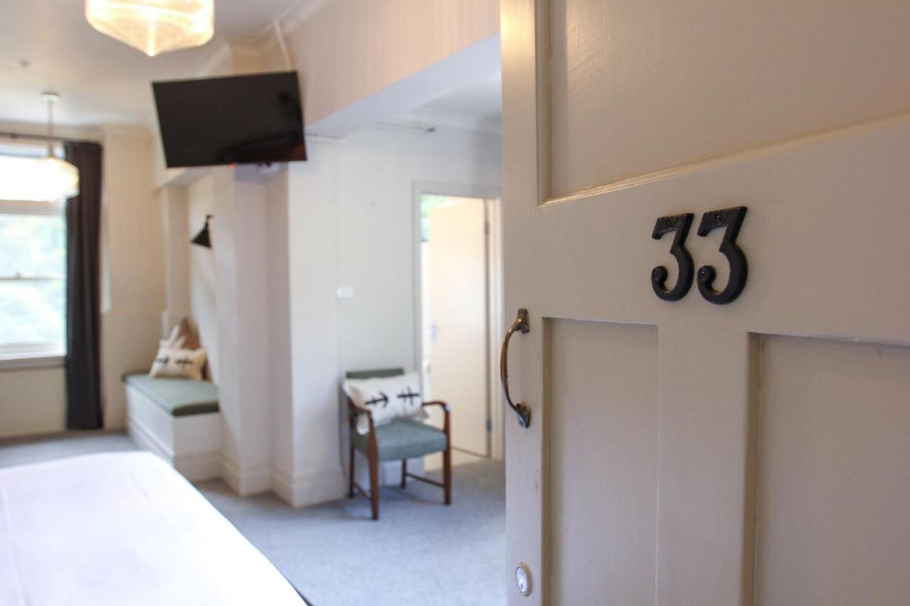 Alpine Hotel, Eat Drink Sleep Warburton Exteriör bild